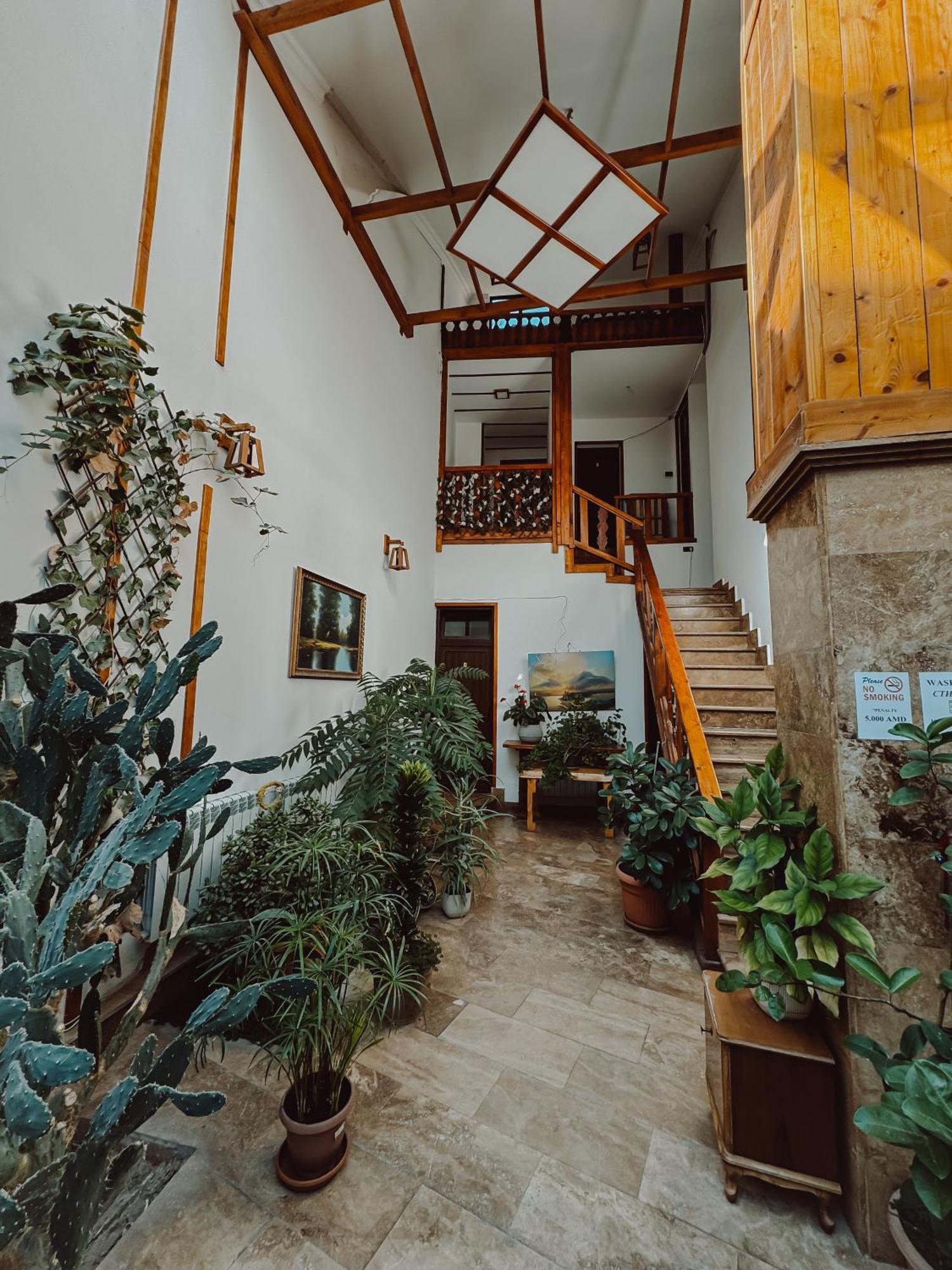 Yerevan Hotel Eksteriør bilde
